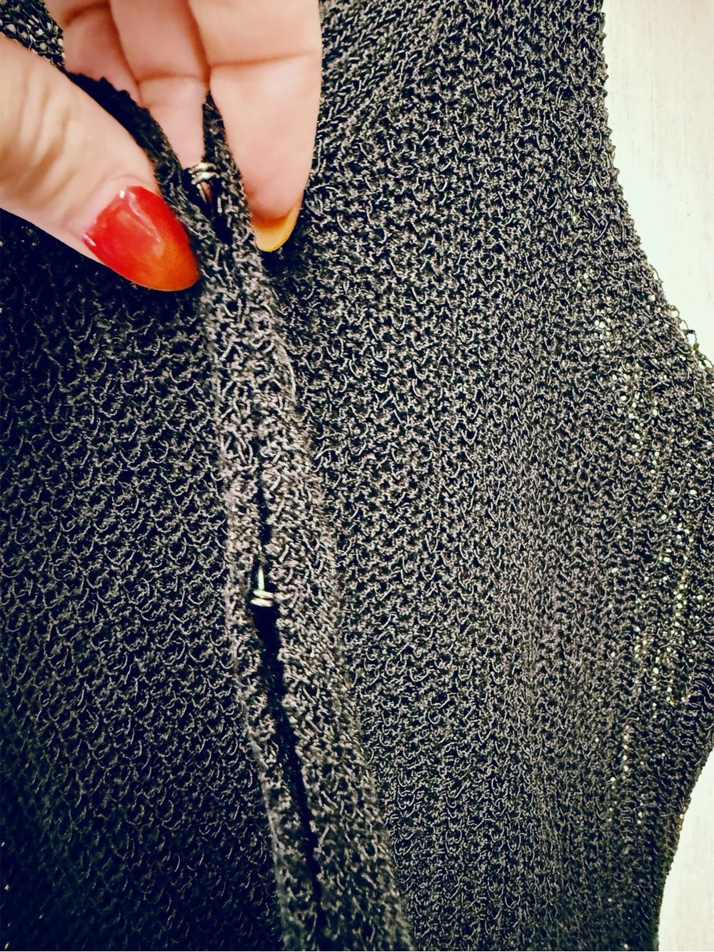 NWOT Zenana Black Hook & Eye Open Knit Sleeveless Sweater Vest, Size Large - Picture 5 of 9